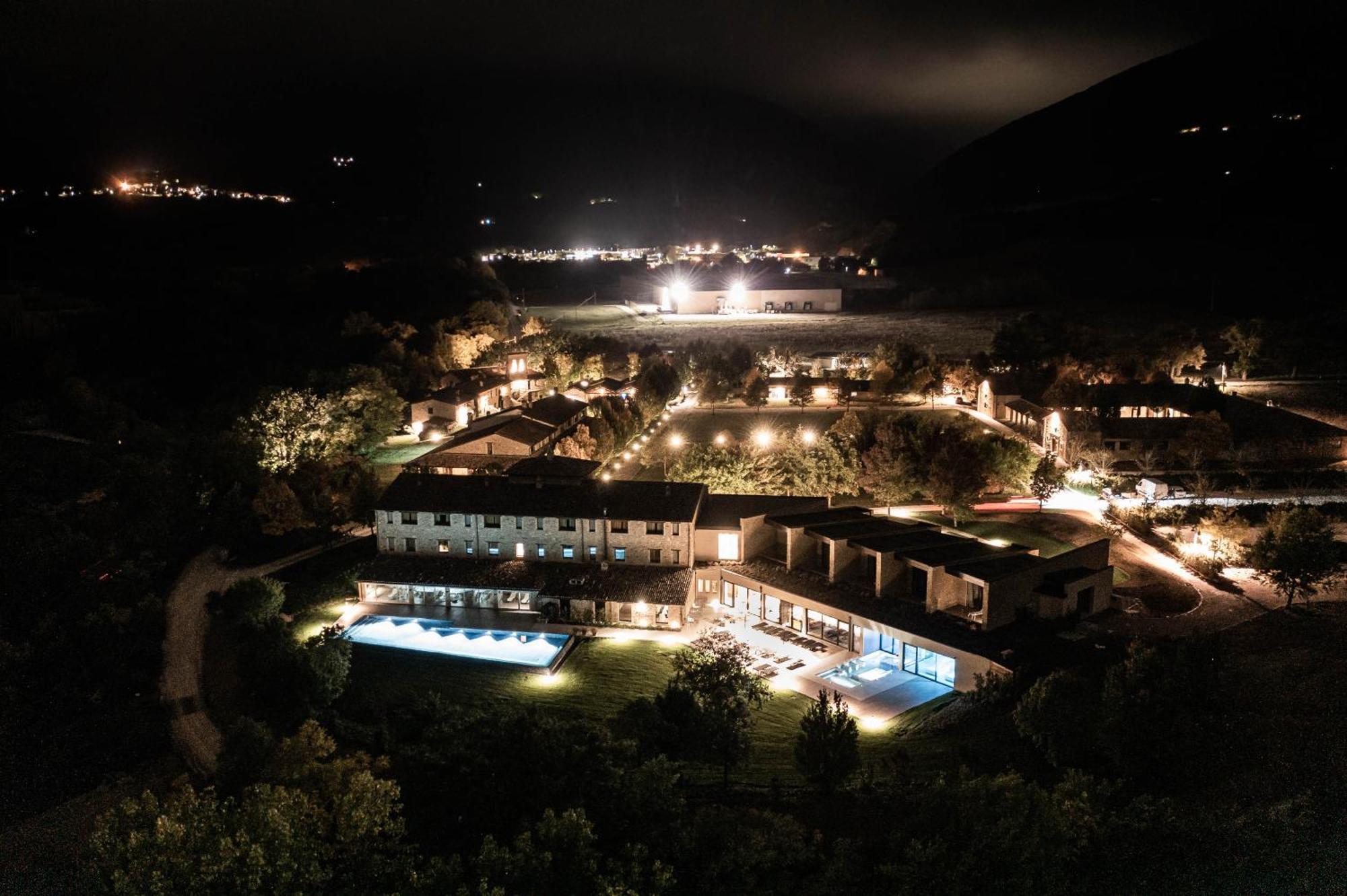 Hotel Borgo Lanciano Castelraimondo Exterior foto